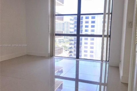 Condo in Aventura, Florida, 2 bedrooms № 2087911 - photo 6