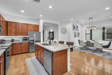 Villa ou maison à louer à Pembroke Pines, Floride: 3 chambres, 224.92 m2 № 1894259 - photo 15