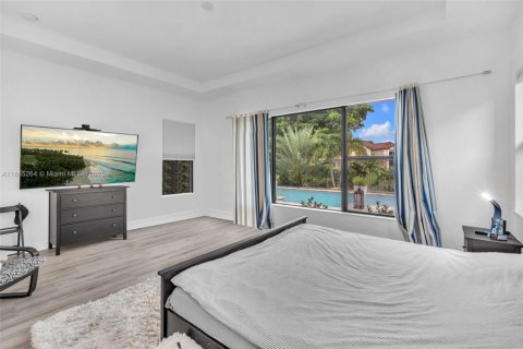 Villa ou maison à louer à Pembroke Pines, Floride: 3 chambres, 224.92 m2 № 1894259 - photo 23