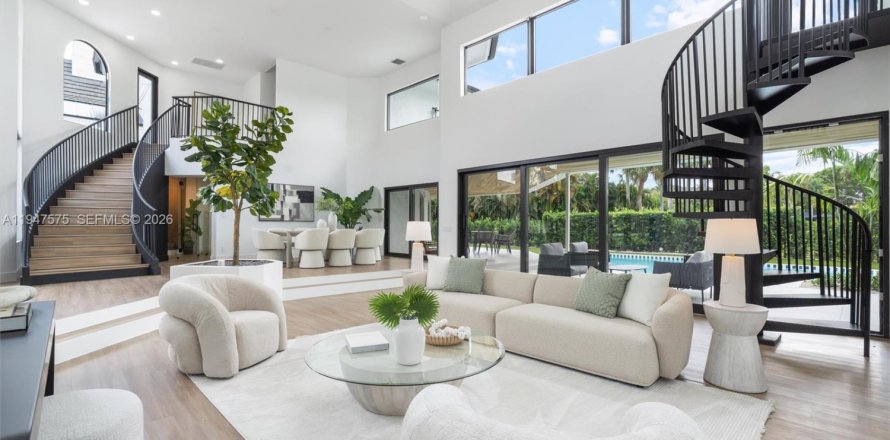 House in Boca Raton, Florida 5 bedrooms, 426.98 sq.m. № 2004120