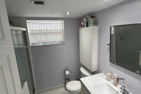 Copropriété à louer à Miami, Floride: 2 chambres, 105.91 m2 № 2072051 - photo 11