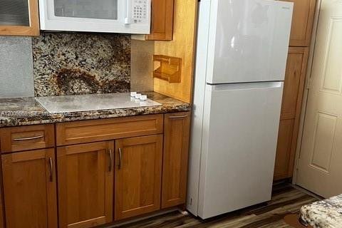 Copropriété à louer à Miami, Floride: 2 chambres, 105.91 m2 № 2072051 - photo 10