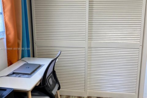 Copropriété à louer à Miami, Floride: 2 chambres, 105.91 m2 № 2072051 - photo 9