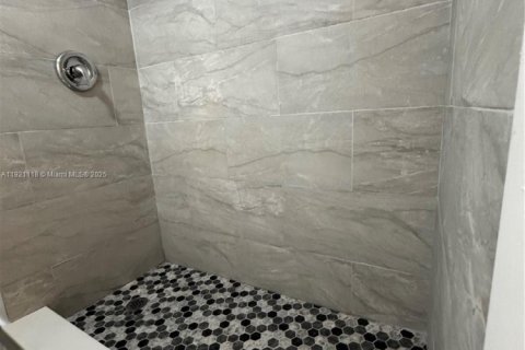 Condo in Weston, Florida, 2 bedrooms  № 1974199 - photo 7