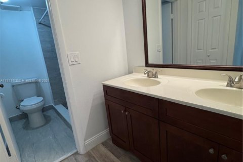 Condo in Weston, Florida, 2 bedrooms  № 1974199 - photo 6