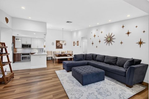 Touwnhouse à vendre à Boca Raton, Floride: 2 chambres, 122.91 m2 № 2387815 - photo 13
