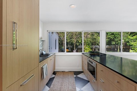 Casa en venta en Miami Shores, Florida, 3 dormitorios, 179.12 m2 № 1968361 - foto 23