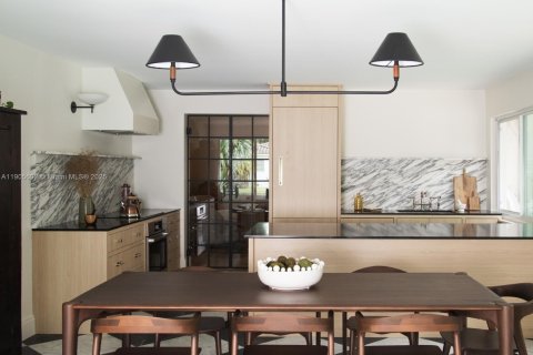 Casa en venta en Miami Shores, Florida, 3 dormitorios, 179.12 m2 № 1968361 - foto 17