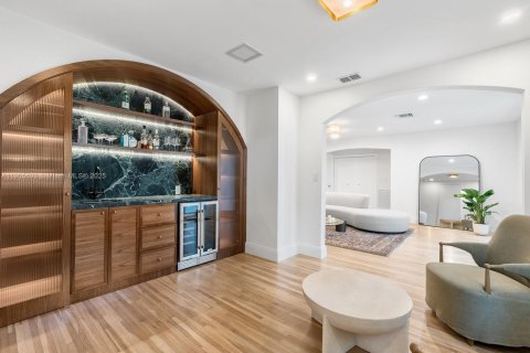 Casa en venta en Miami Shores, Florida, 3 dormitorios, 179.12 m2 № 1968361 - foto 14