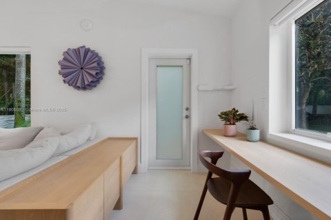 Casa en venta en Miami Shores, Florida, 3 dormitorios, 179.12 m2 № 1968361 - foto 26