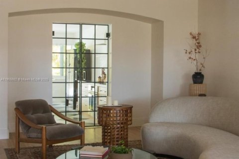 Casa en venta en Miami Shores, Florida, 3 dormitorios, 179.12 m2 № 1968361 - foto 5