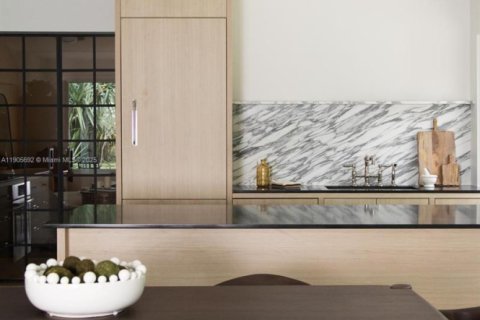 Casa en venta en Miami Shores, Florida, 3 dormitorios, 179.12 m2 № 1968361 - foto 20