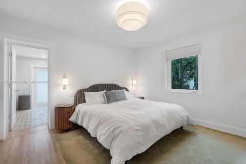 Casa en venta en Miami Shores, Florida, 3 dormitorios, 179.12 m2 № 1968361 - foto 30