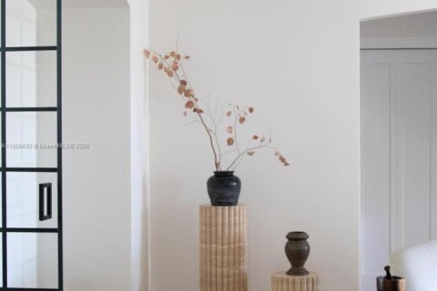 Casa en venta en Miami Shores, Florida, 3 dormitorios, 179.12 m2 № 1968361 - foto 8