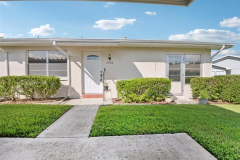 Condominio en venta en Sun City Center, Florida, 2 dormitorios, 91.42 m2 № 1909054 - foto 1