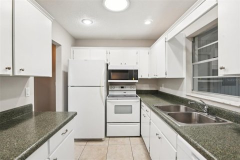 Condominio en venta en Sun City Center, Florida, 2 dormitorios, 91.42 m2 № 1909054 - foto 13