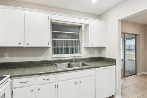 Condominio en venta en Sun City Center, Florida, 2 dormitorios, 91.42 m2 № 1909054 - foto 15