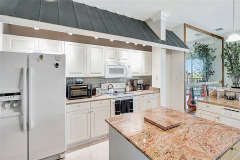 Condo in Punta Gorda, Florida, 3 bedrooms  № 1908951 - photo 14