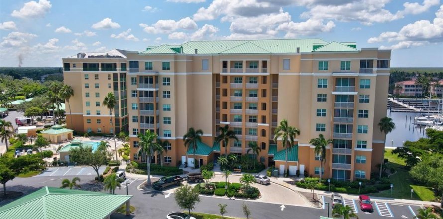 Condo in Punta Gorda, Florida, 3 bedrooms № 1908951