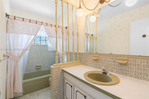 Villa ou maison à vendre à Margate, Floride: 2 chambres, 161.46 m2 № 2046599 - photo 21