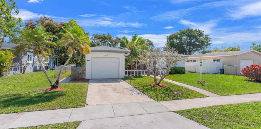 Villa ou maison à Margate, Floride 2 chambres, 161.46 m2 № 2046599