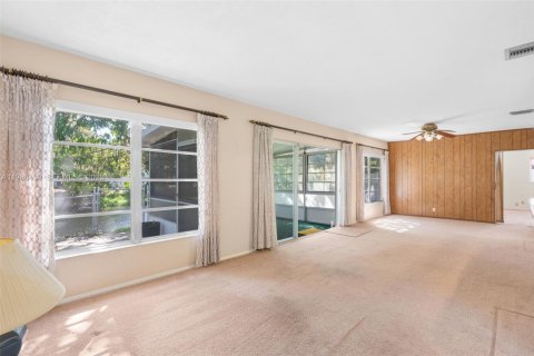 Villa ou maison à vendre à Margate, Floride: 2 chambres, 161.46 m2 № 2046599 - photo 23