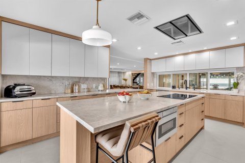 Villa ou maison à vendre à Dania Beach, Floride: 5 chambres, 333.98 m2 № 2431541 - photo 15
