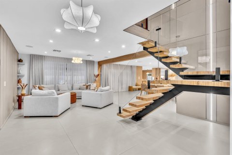 Villa ou maison à vendre à Dania Beach, Floride: 5 chambres, 333.98 m2 № 2431541 - photo 2