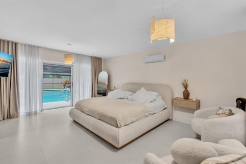 Villa ou maison à vendre à Dania Beach, Floride: 5 chambres, 333.98 m2 № 2431541 - photo 28