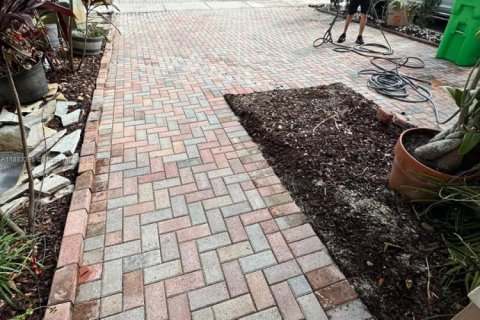 Touwnhouse à vendre à Sunrise, Floride: 2 chambres, 139.17 m2 № 1932652 - photo 3