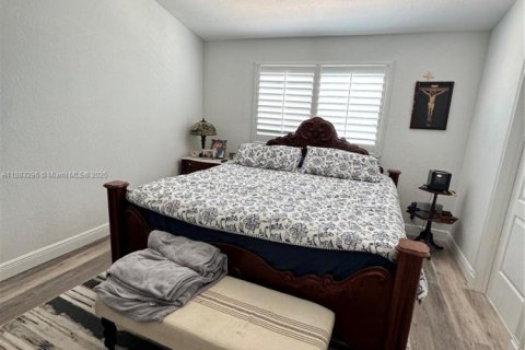 Touwnhouse à vendre à Sunrise, Floride: 2 chambres, 139.17 m2 № 1932652 - photo 6