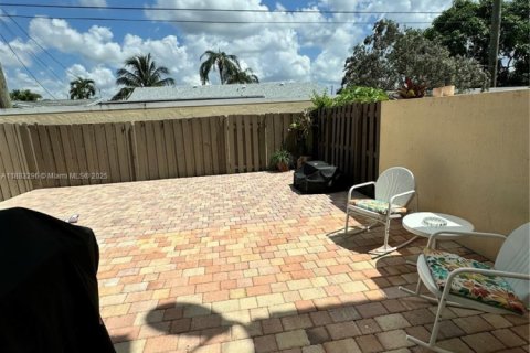 Touwnhouse à vendre à Sunrise, Floride: 2 chambres, 139.17 m2 № 1932652 - photo 29