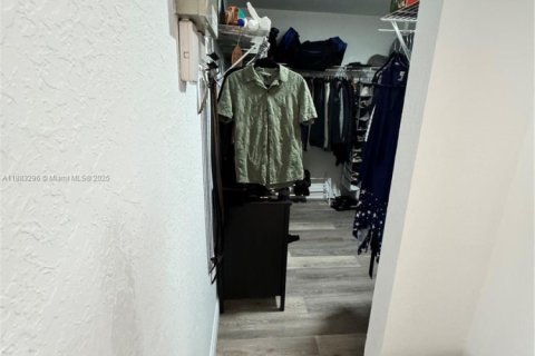 Touwnhouse à vendre à Sunrise, Floride: 2 chambres, 139.17 m2 № 1932652 - photo 12