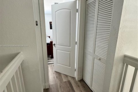 Touwnhouse à vendre à Sunrise, Floride: 2 chambres, 139.17 m2 № 1932652 - photo 19