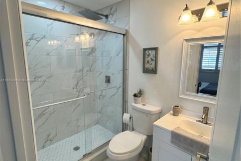 Touwnhouse à vendre à Sunrise, Floride: 2 chambres, 139.17 m2 № 1932652 - photo 18