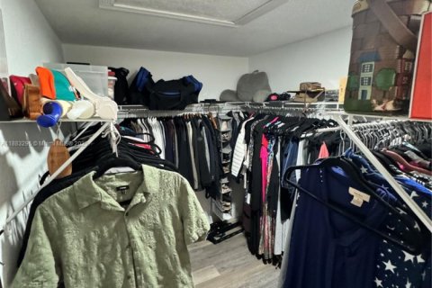 Touwnhouse à vendre à Sunrise, Floride: 2 chambres, 139.17 m2 № 1932652 - photo 11