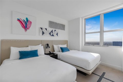 Снять в аренду кондоминиум в Холливуд, Флорида 2 спальни, 99.87м2, № 1958870 - фото 23