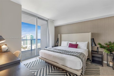 Снять в аренду кондоминиум в Холливуд, Флорида 2 спальни, 99.87м2, № 1958870 - фото 19