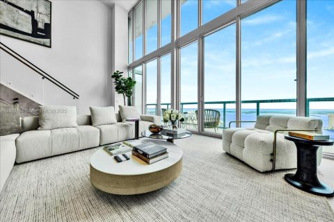 Condo in Miami, Florida, 3 bedrooms  № 1946368 - photo 26