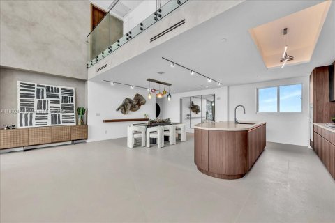 Condo in Miami, Florida, 3 bedrooms  № 1946368 - photo 15