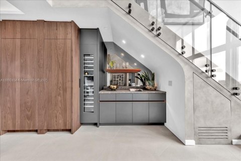 Condo in Miami, Florida, 3 bedrooms  № 1946368 - photo 18