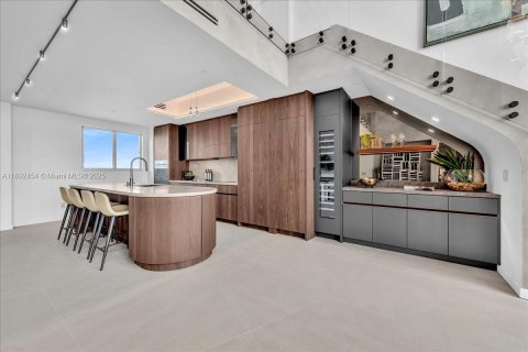 Condo in Miami, Florida, 3 bedrooms  № 1946368 - photo 17