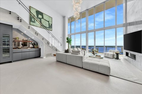 Condo in Miami, Florida, 3 bedrooms  № 1946368 - photo 3