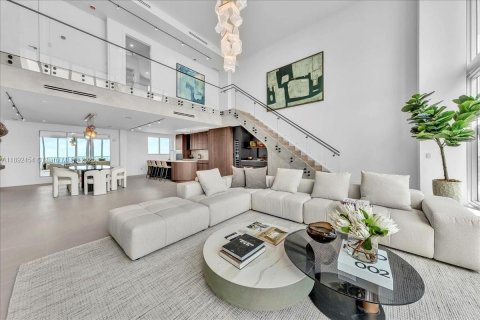 Condo in Miami, Florida, 3 bedrooms  № 1946368 - photo 7