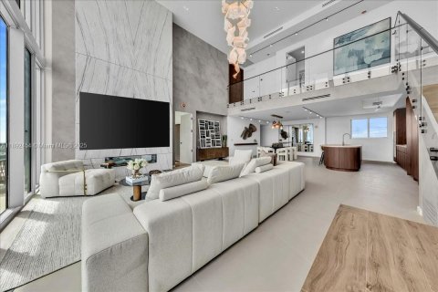 Condo in Miami, Florida, 3 bedrooms  № 1946368 - photo 8