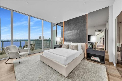 Condo in Miami, Florida, 3 bedrooms  № 1946368 - photo 27