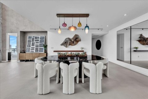 Condo in Miami, Florida, 3 bedrooms  № 1946368 - photo 23
