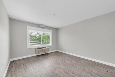 Copropriété à louer à Tampa, Floride: 2 chambres, 84.73 m2 № 2356713 - photo 9