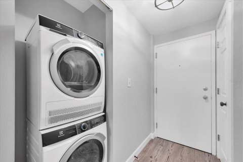 Copropriété à louer à Tampa, Floride: 2 chambres, 84.73 m2 № 2356713 - photo 3