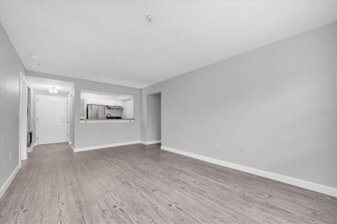 Copropriété à louer à Tampa, Floride: 2 chambres, 84.73 m2 № 2356713 - photo 4